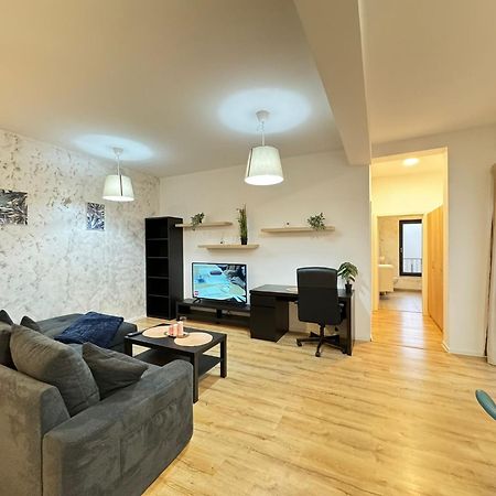Glam Apartments Lipatti Near Iulius Mall And City Center Timisoara Bagian luar foto